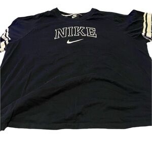 Woman’s NIKE TOP size 1X!